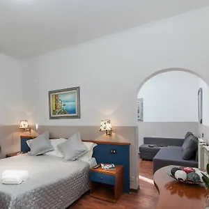 Ora Roma